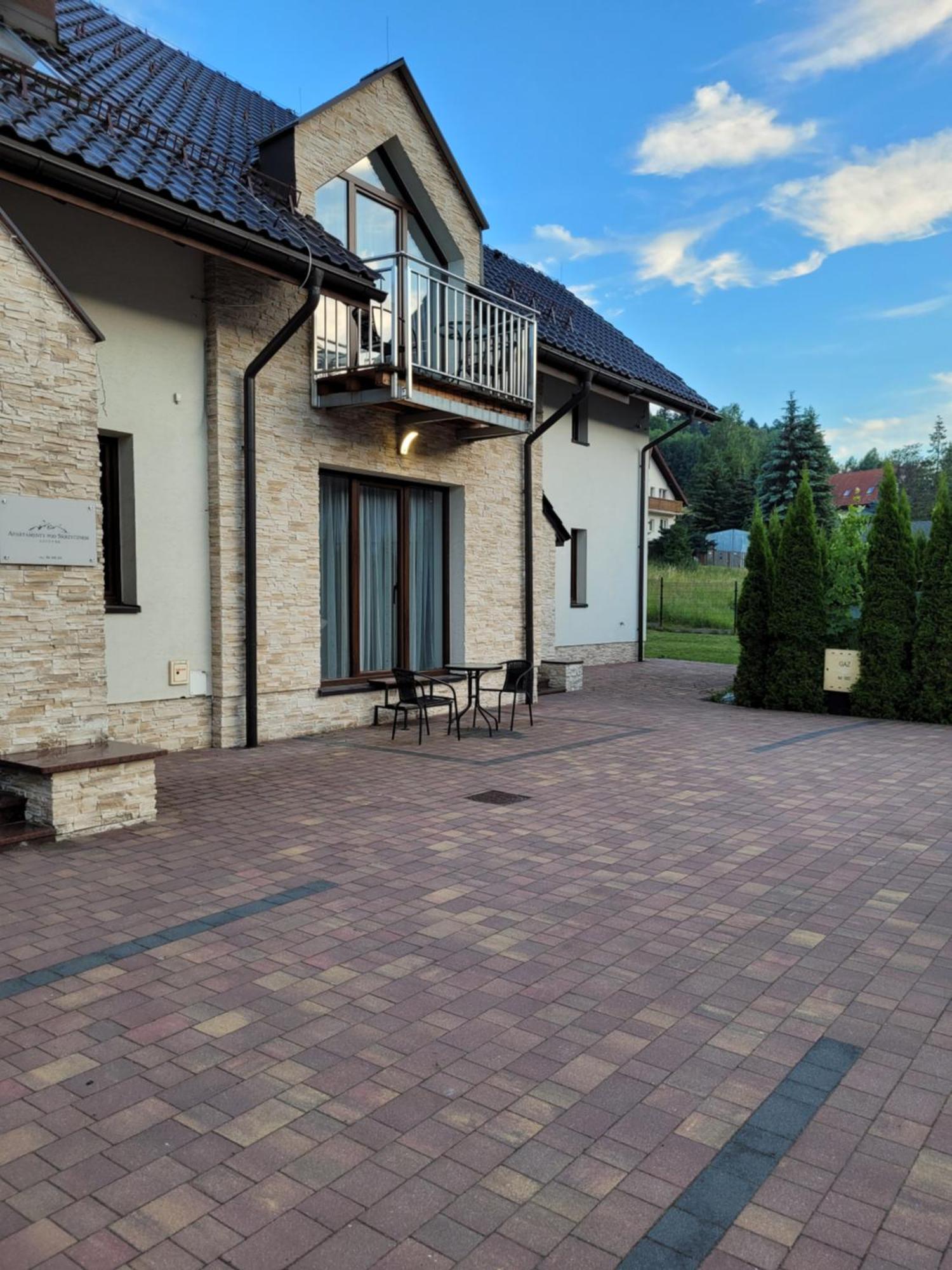 Apartamenty Pod Skrzycznem Щирк Екстериор снимка